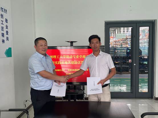 144cd89402d37fd06aac90453b7c5af