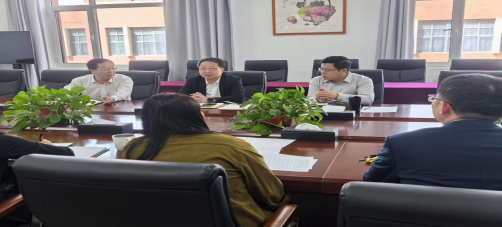 校领导到文学院调研指导学科专业建设工作