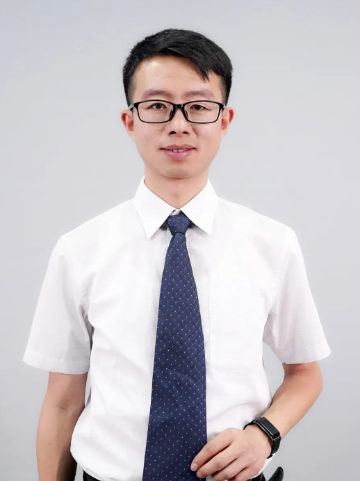 南军虎：脚踏实地践行教书育人使命