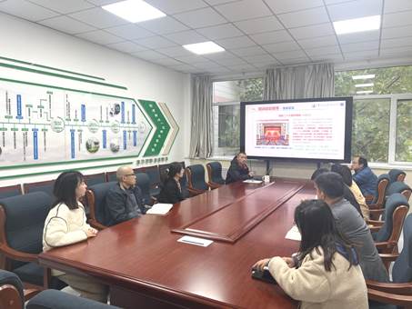 9b7b0ed9e8245f1893bc41022a2bcfb3