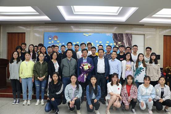 4合影留念_副本 4合影留念_副本