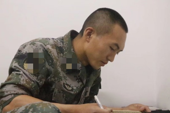 最美退役大学生|当过侦察兵的研究生有多顶？王家乐：硬核到底！