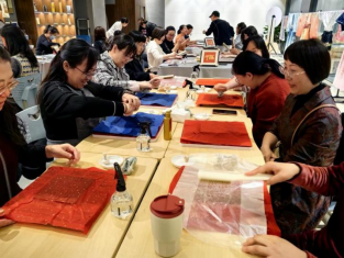 激扬巾帼志，奋进新征程——校工会开展庆祝“三八”国际妇女节系列活动