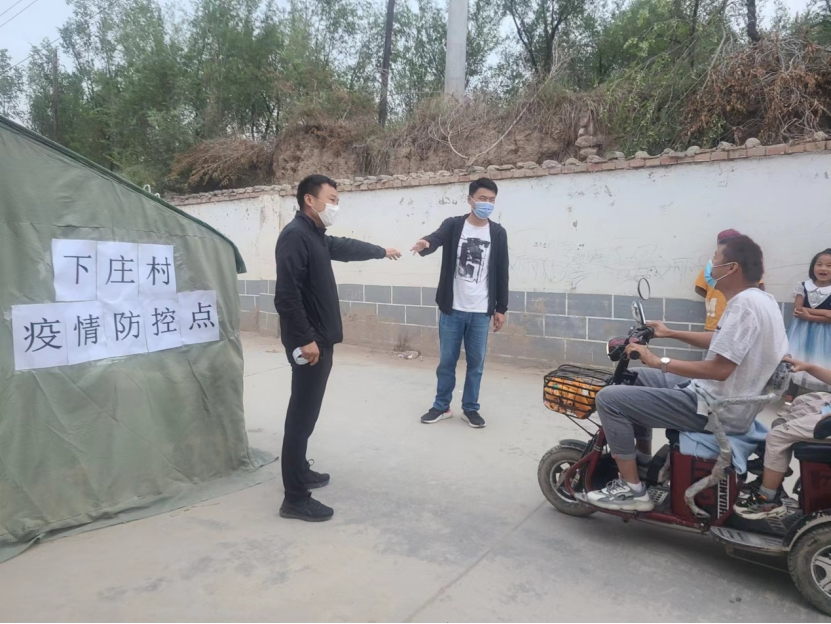 学校驻村工作队在抗疫一线践初心显担当